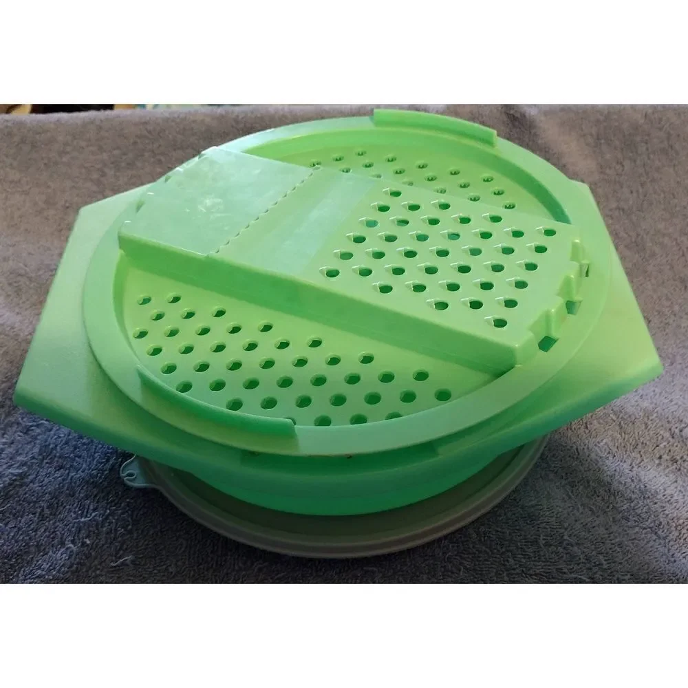 Tupperware Cheese Grater Slicer 786-7 Vintage Plastic Green With Lid